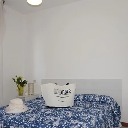 Spacious With Terrace In A Quiet Area In The Centre Of Lignano Pineta * リニャーノ・サッビアドーロ